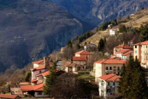 Scorcio di Triora con panorama