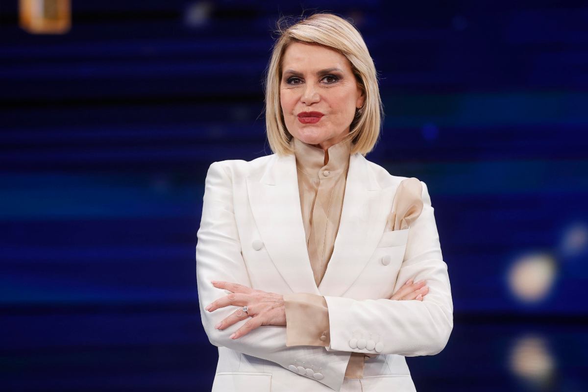 Simona Ventura che parla