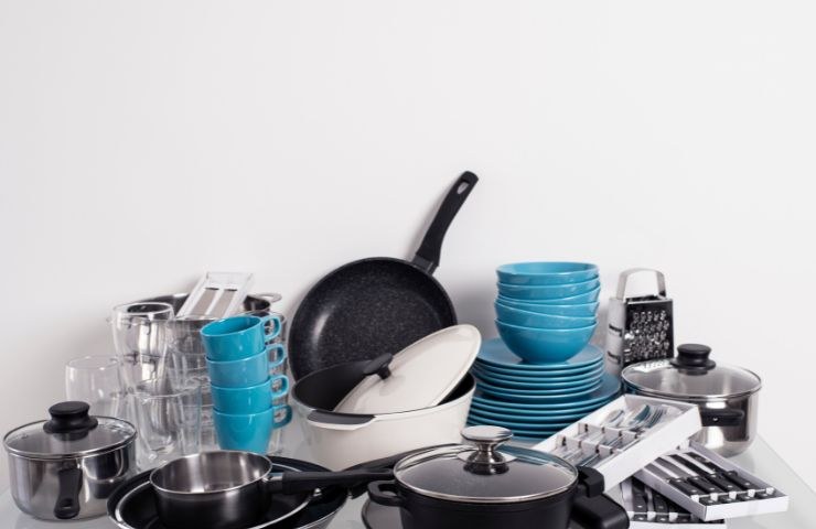 Padelle piatti pentole